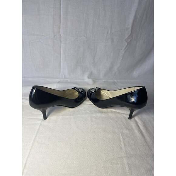 Michael Kors Women's Shoes Black Leather Patent Closed Toe MK Emblem Size 7.5M - Picture 4 of 6